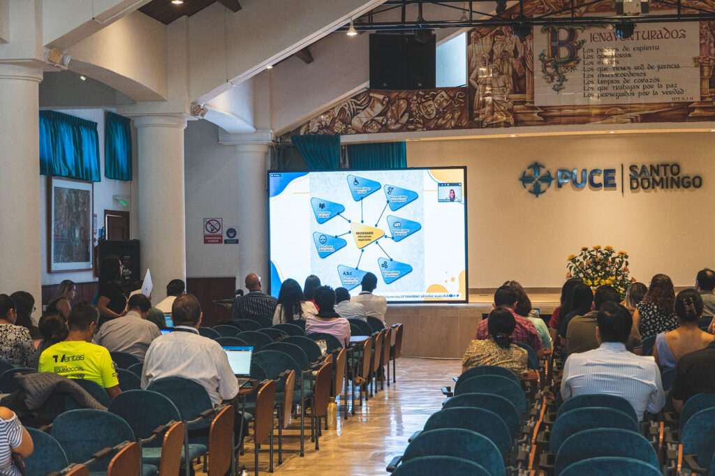 ISAE Universidad promueve la inclusión educativa en alianza con PUCESD