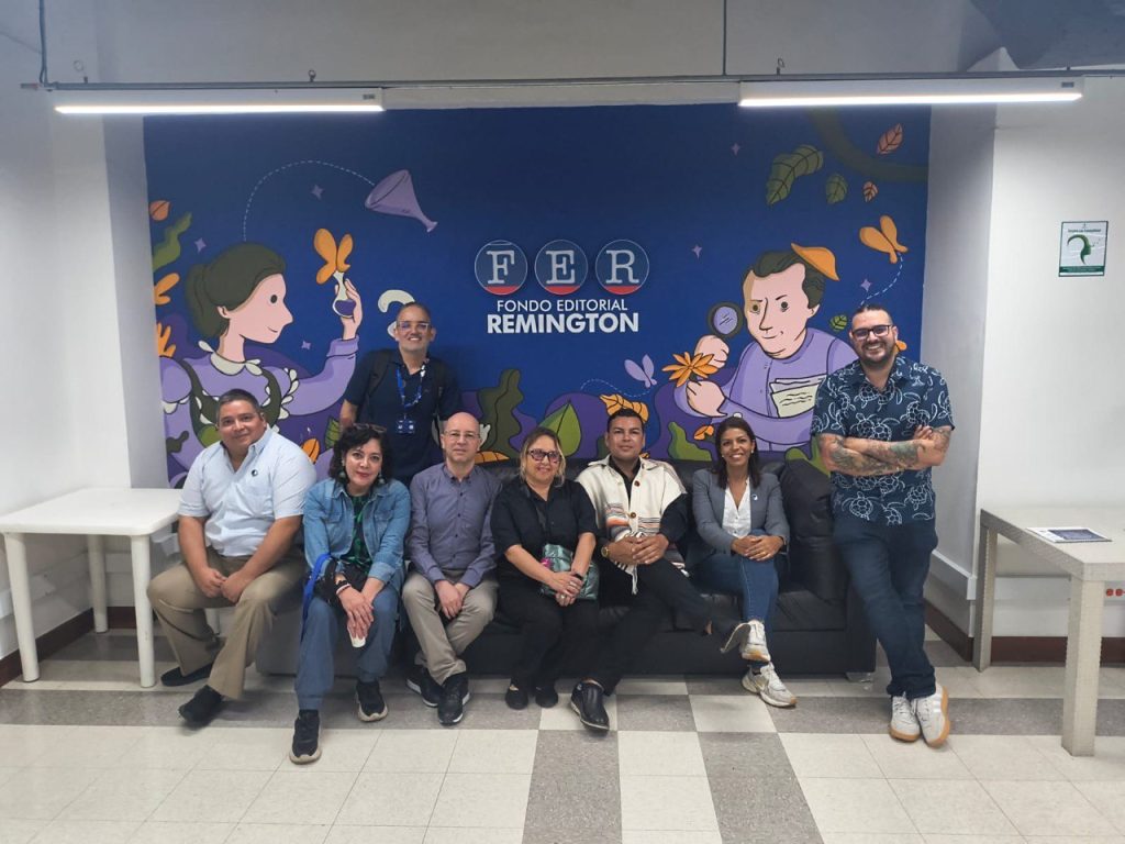 photo_4911337181230599028_y_Dirección de Investi